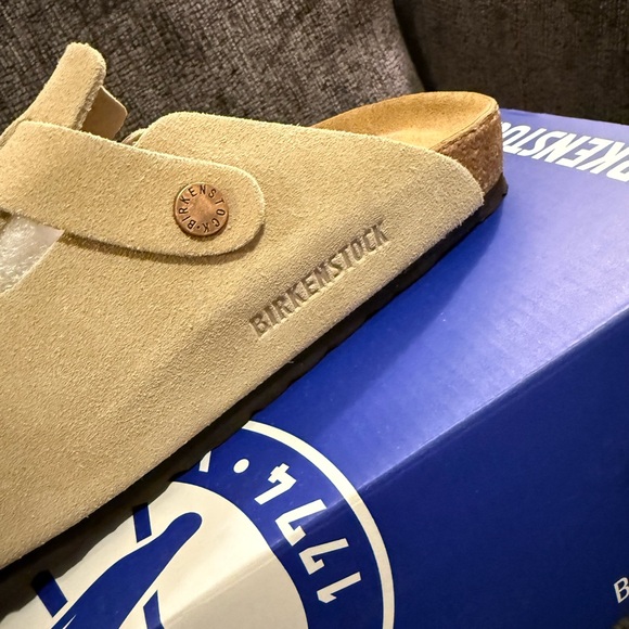 Birkenstock Suede Clogs in Khaki EU 40 US MENS 7 WOMENS 9 - Picture 3 of 7